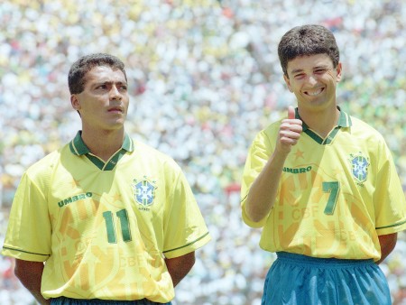 http://i2.r7.com/data/files/2C92/94A3/258F/B689/0125/990E/D983/42FD/bebeto-rom%C3%A1rio-copa-1994-hg-20091216.jpg