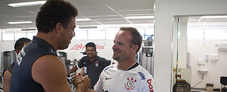 Rubinho visita Corinthians e sonha com títulos