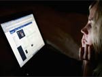 Gêmeas descobrem morte de irmão caçula no Facebook