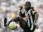 Santos de Robinho enfrenta o Naviraiense na Vila para avançar