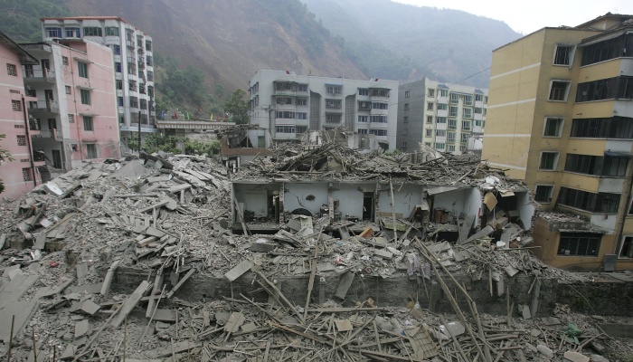 http://i2.r7.com/data/files/2C92/94A3/27F9/36BD/0127/FC51/02AC/7A84/china-terremoto-sichuan-ap-20100414-G.jpg