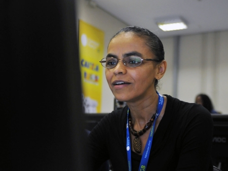 http://i2.r7.com/data/files/2C92/94A4/267A/732F/0126/7B9E/4318/06B4/marina-silva-campus-party-hg-20100129.jpg