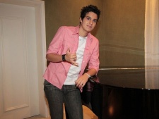 Luan Santana bate Justin Bieber em enquete